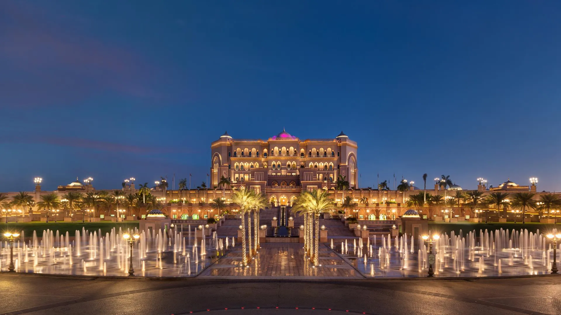 Experience Luxury at Emirates Palace Hotel